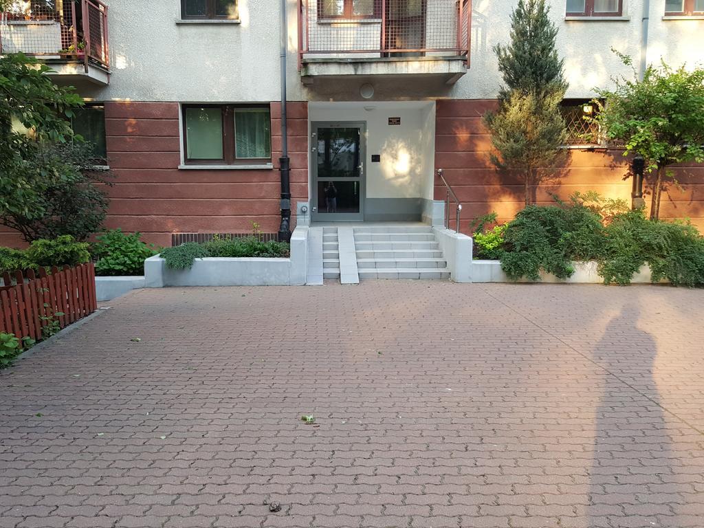 Labo Apartment Wola Warschau Exterior foto
